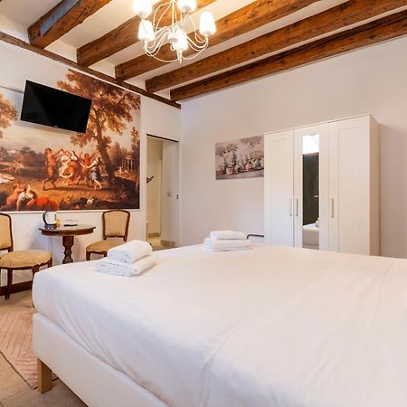Residenza Centopietre - Dorsoduro By Wonderful Italy Венеція Екстер'єр фото
