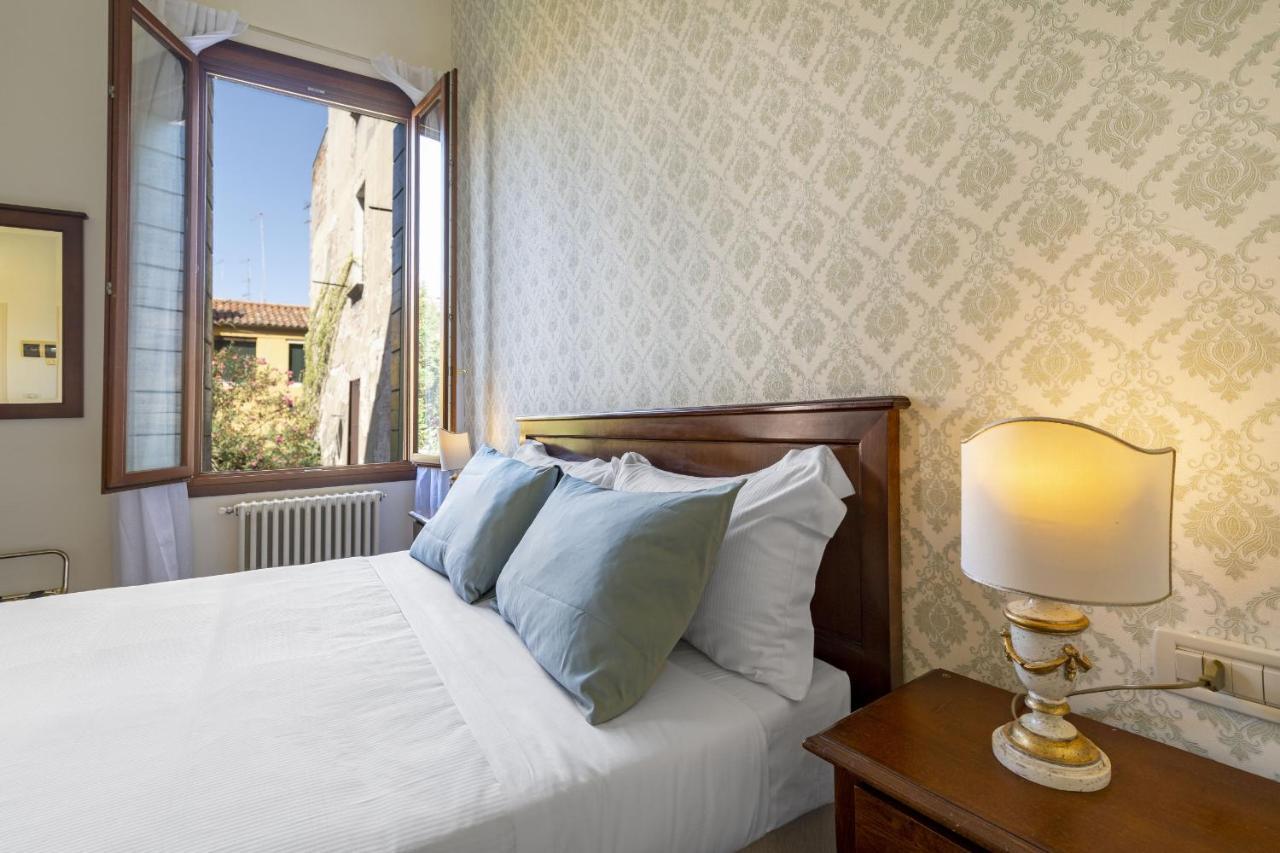 Residenza Centopietre - Dorsoduro By Wonderful Italy Венеція Екстер'єр фото